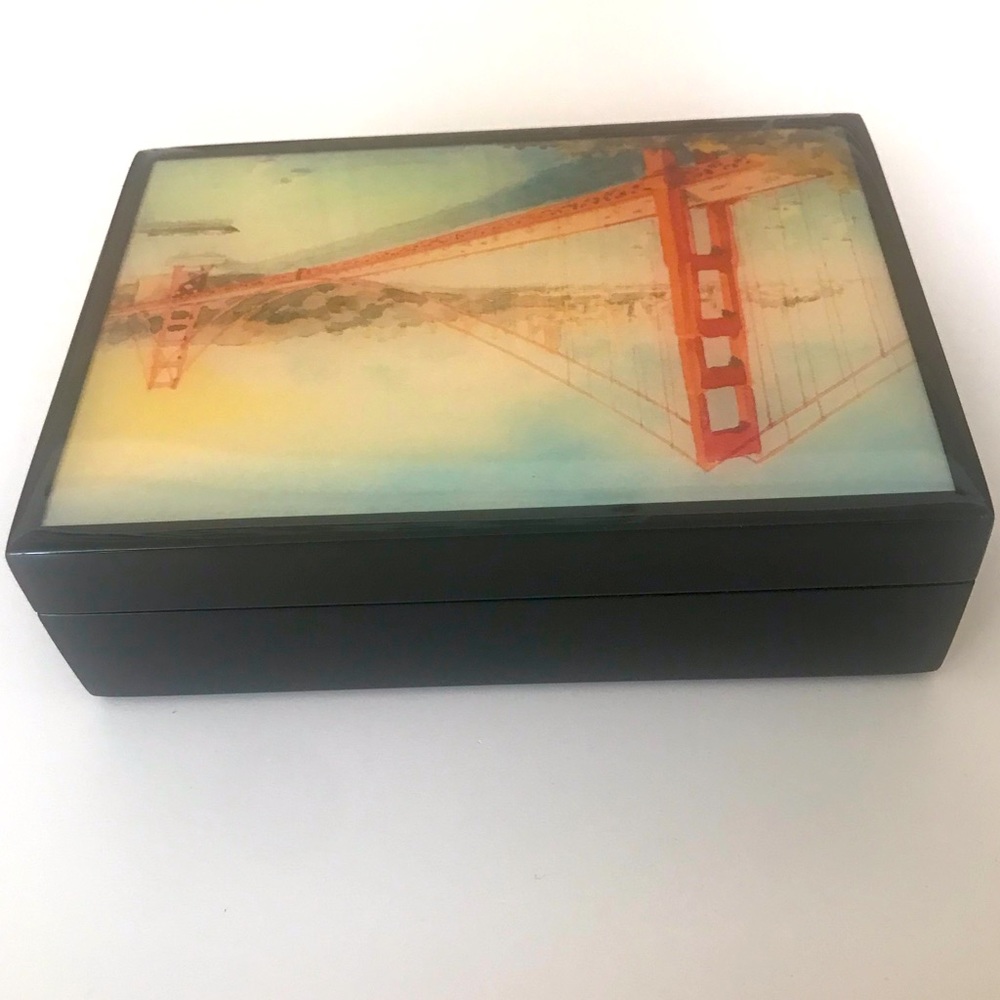 Golden Gate Bridge Watercolor Scene Jewelry Storage Box Black Lacquer Gloss NWT - Picture 3 of 12